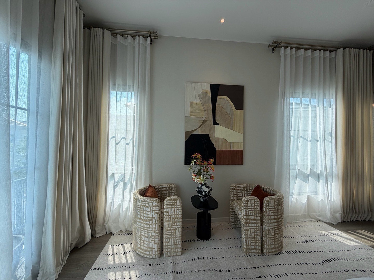 ให้เช่าบ้านบางนา แบริ่ง ลาซาล : ให้เช่าบ้านเดี่ยวหรู เศรษฐสิริ บางนา กม.10 บ้านเดี่ยวดีไซน์โมเดิร์น เรียบหรู ฟังก์ชันลงตัว เหมาะสำหรับครอบครัวที่ต้องการความเป็นส่วนตัวในโครงการระดับพรีเมียม