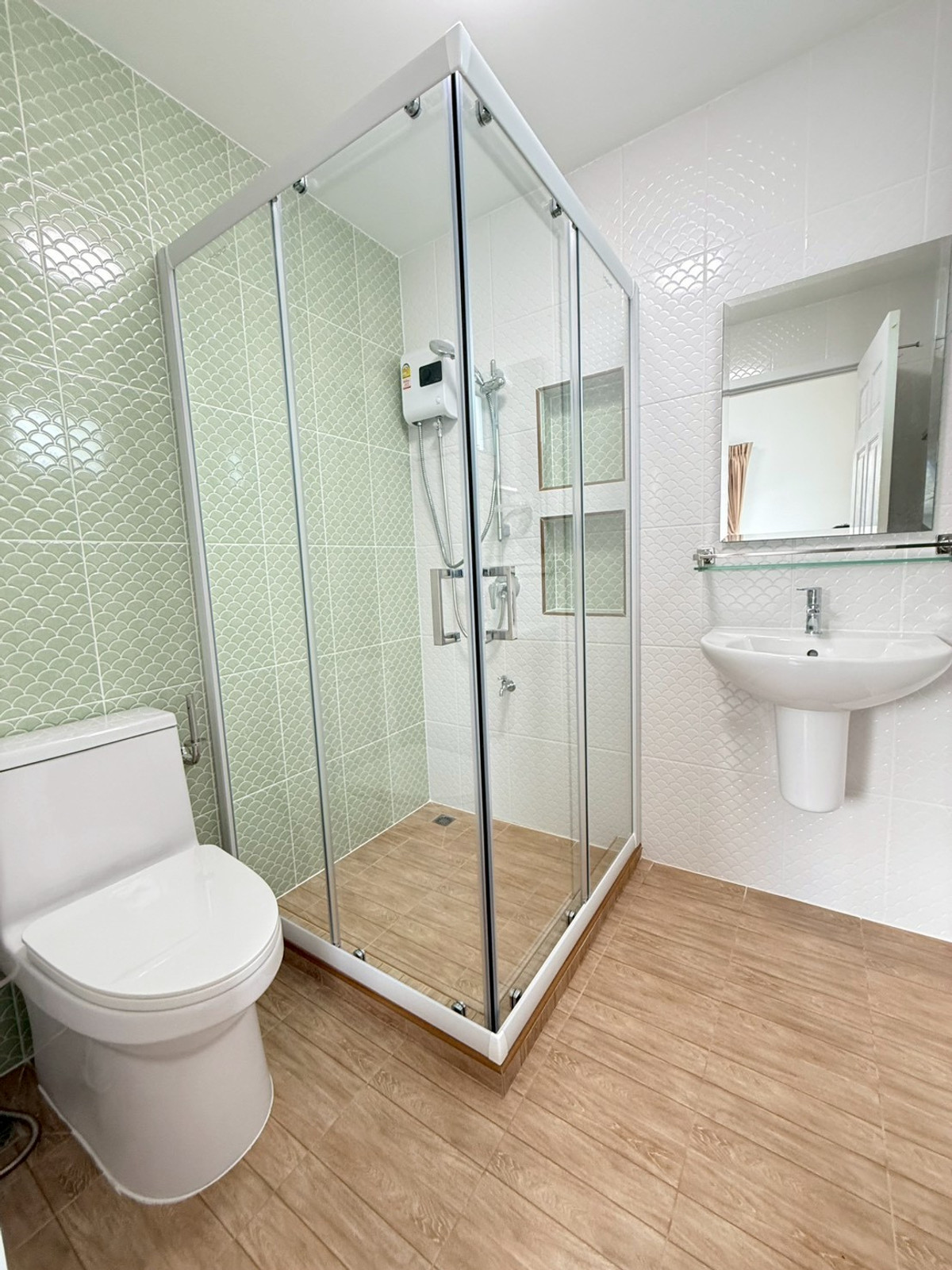 For RentHouseOnnut, Udomsuk : 🐈🎊 Urgent House On Nut 40 for rent with a small garden inside the house. Can turn animals