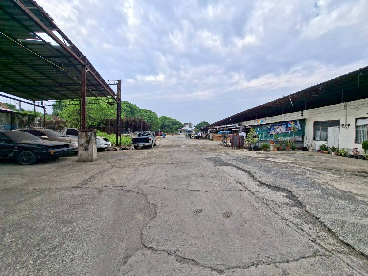 ขายที่ดินราษฎร์บูรณะ สุขสวัสดิ์ : ขายที่ดินถมแล้ว พร้อมสิ่งปลูกสร้าง พื้นที่เยอะ ซอยสุขสวัสดิ์ 70 ใกล้รถไฟฟ้า สถานีครุใน (N.2026)