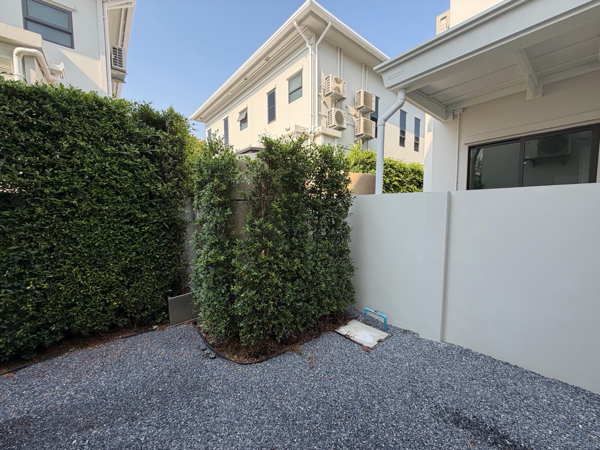 ให้เช่าบ้านบางนา แบริ่ง ลาซาล : ให้เช่าบ้านเดี่ยวหรู เศรษฐสิริ บางนา กม.10 บ้านเดี่ยวดีไซน์โมเดิร์น เรียบหรู ฟังก์ชันลงตัว เหมาะสำหรับครอบครัวที่ต้องการความเป็นส่วนตัวในโครงการระดับพรีเมียม