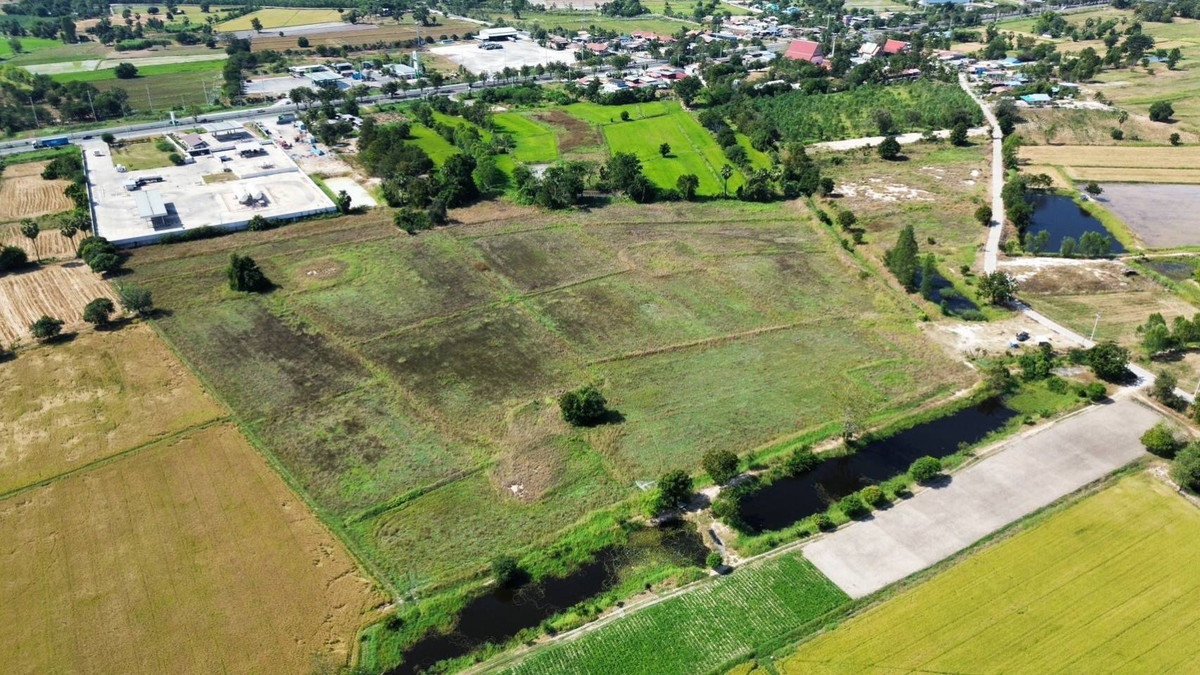 LandNakhon Sawan : 🔥 Land in Nong Kradon Nakhon Sawan 33-2-79 Rai, Pink Layout, Near Asian Highway!!!!!!!!!