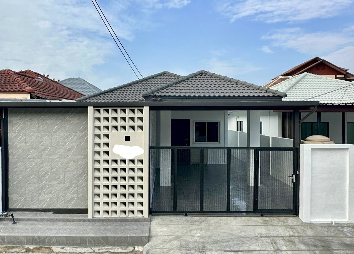 For SaleHousePattaya, Bangsaen, Chonburi : Pattaya Rungrueng / 3 Bedrooms (FOR SALE) BEWN135