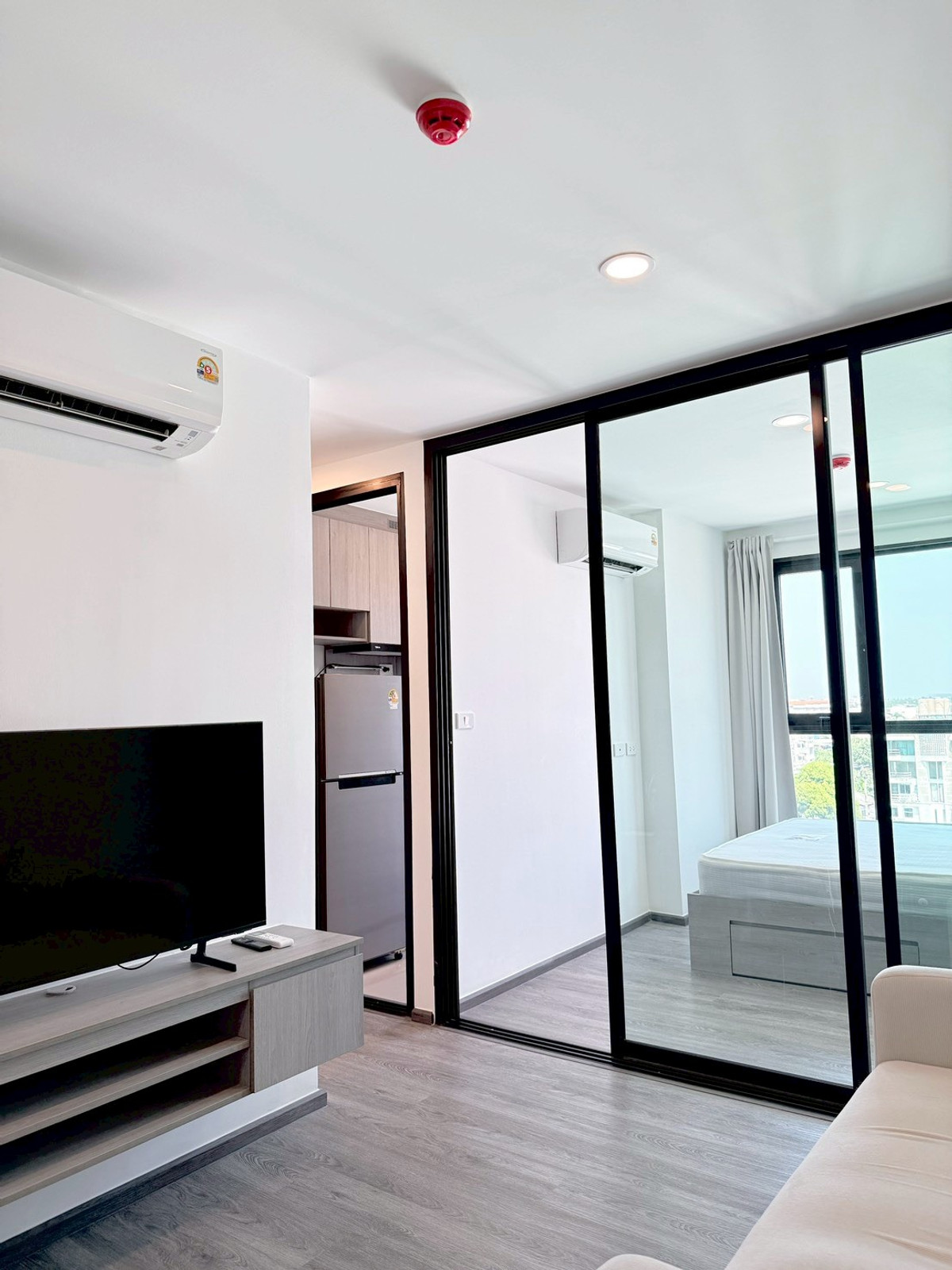 For RentCondoVipawadee, Don Mueang, Lak Si : 🐶🐱 Pet-Friendly Condo @Brixton Pet&Play Phahol 50 Station