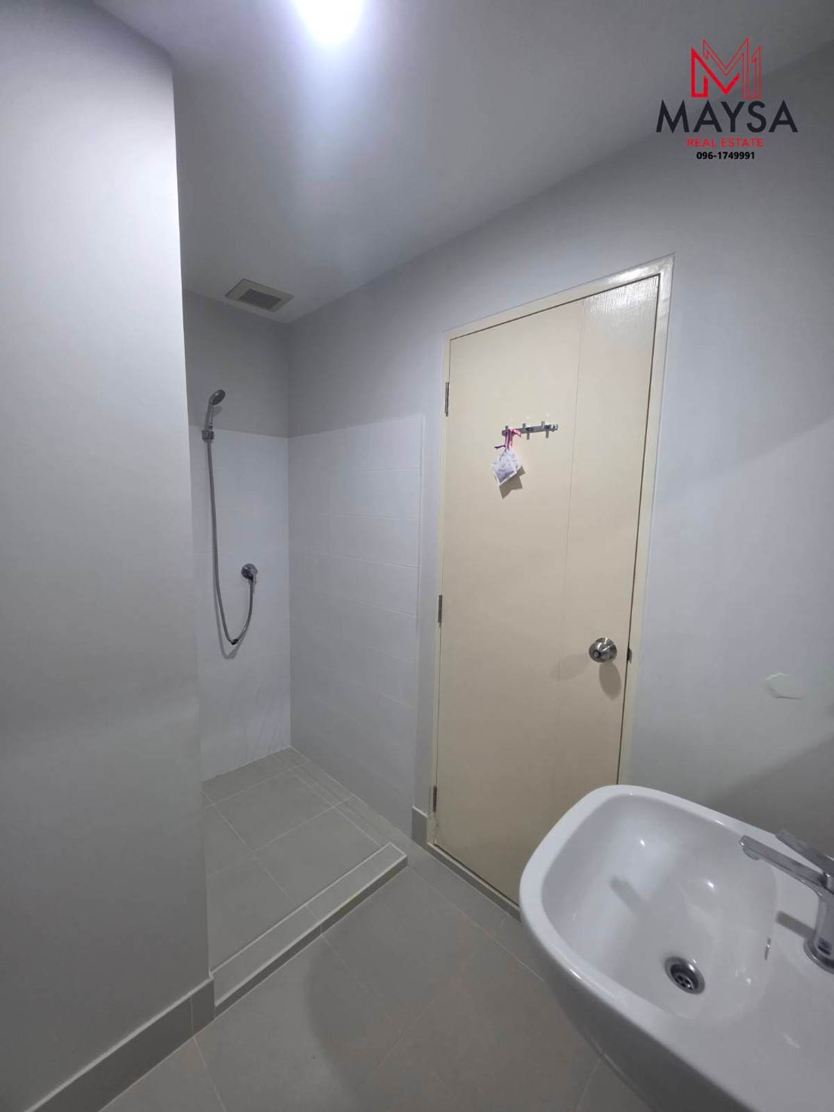 ให้เช่าทาวน์โฮมบางนา แบริ่ง ลาซาล : 🏡 ให้เช่าบ้านอินดี้ ศรีนครินทร์ (ศรีด่าน22) เดือนละ  20000 บาท 🎉 ใกล้รถไฟฟ้า ศรีแบริ่ง 3 กม. ใกล้เมกา บางนา 6 กม บ้านว่างพร้อมเข้าอยู่ 1 พ.ค. นี้ รับจอง ✅✅  