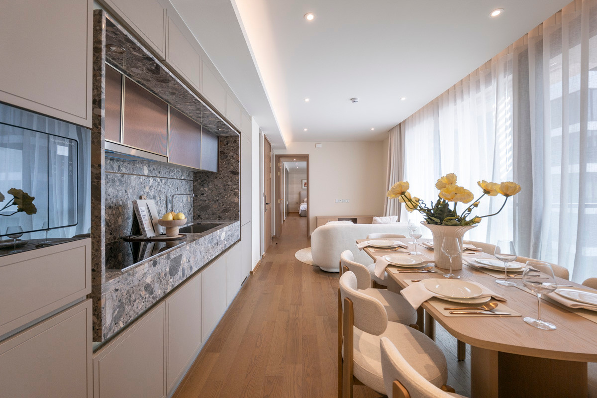 For RentCondoSukhumvit, Asoke, Thonglor : 🔥𝘽𝙚 𝙩𝙝𝙚 𝙛𝙞𝙧𝙨𝙩 𝙩𝙤 𝙧𝙚𝙣𝙩🔥 𝗩𝗜𝗔 𝟯𝟰 Condo, large room Pets allowed🐾 Newest, near BTS Thonglor.