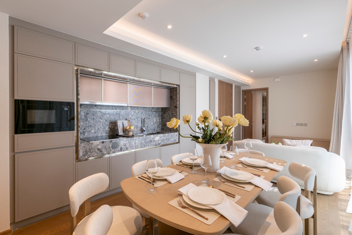 For RentCondoSukhumvit, Asoke, Thonglor : 🔥𝘽𝙚 𝙩𝙝𝙚 𝙛𝙞𝙧𝙨𝙩 𝙩𝙤 𝙧𝙚𝙣𝙩🔥 𝗩𝗜𝗔 𝟯𝟰 Condo, large room Pets allowed🐾 Newest, near BTS Thonglor.