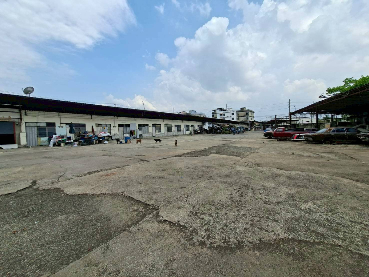 ขายที่ดินราษฎร์บูรณะ สุขสวัสดิ์ : ขายที่ดินถมแล้ว พร้อมสิ่งปลูกสร้าง พื้นที่เยอะ ซอยสุขสวัสดิ์ 70 ใกล้รถไฟฟ้า สถานีครุใน (N.2026)