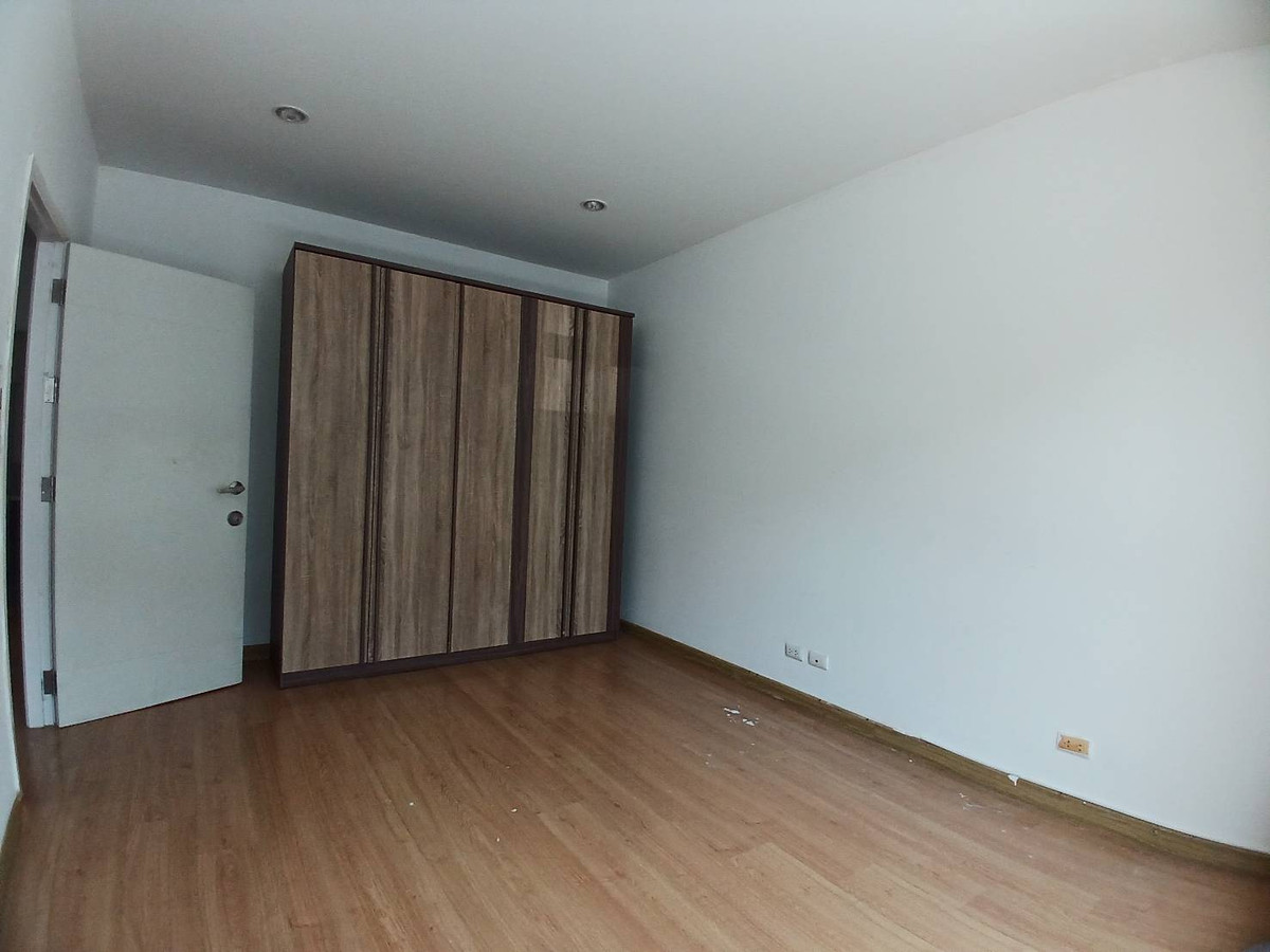 For RentTownhomePattanakan, Srinakarin : 3-story townhome for rent, Patio Village, Soi Phatthanakan 38, near APL Ramkhamhaeng (N.2024)