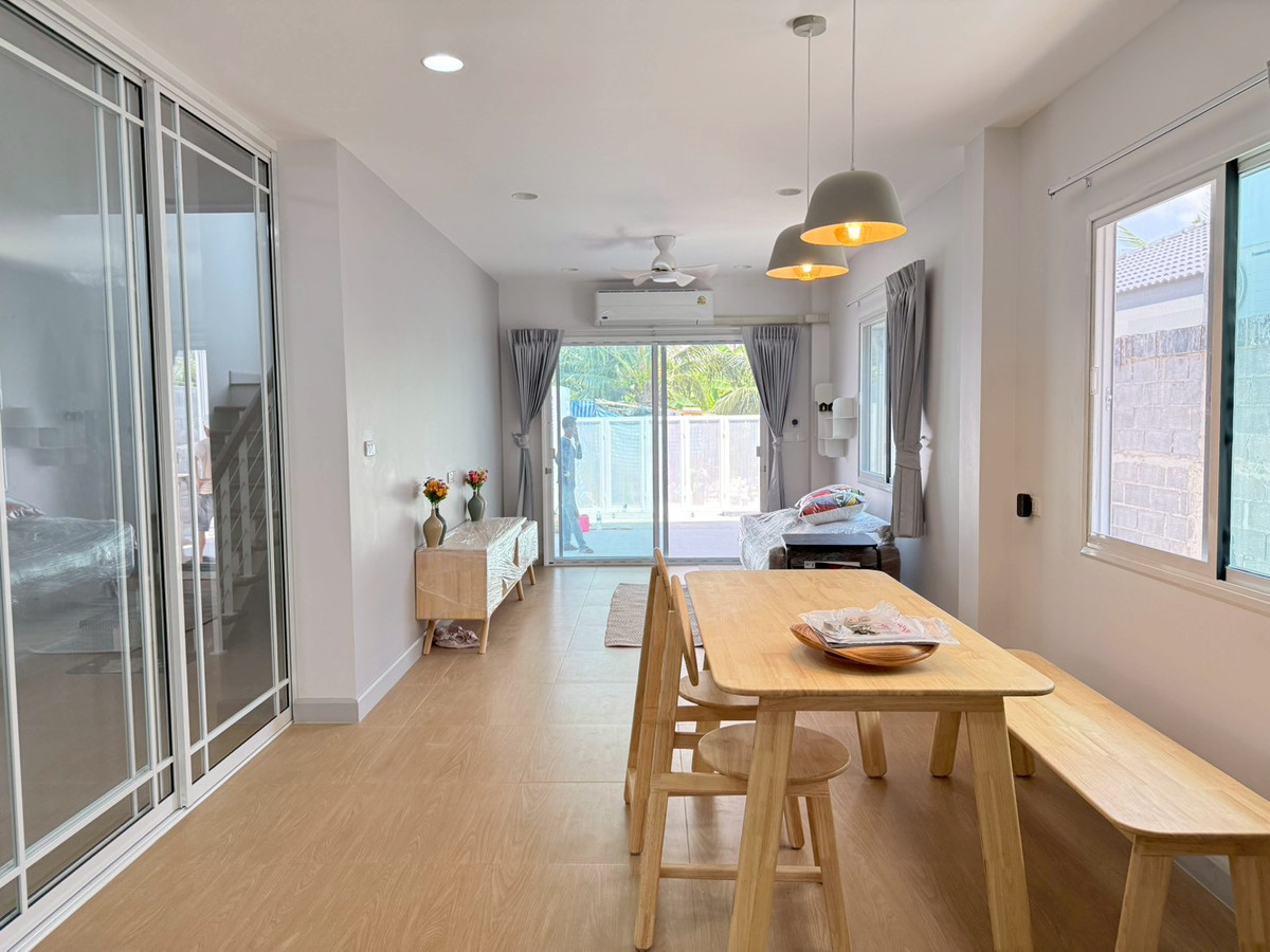 For RentHouseOnnut, Udomsuk : 🐈🎊 Urgent House On Nut 40 for rent, with a small garden inside the house. Can turn animals 