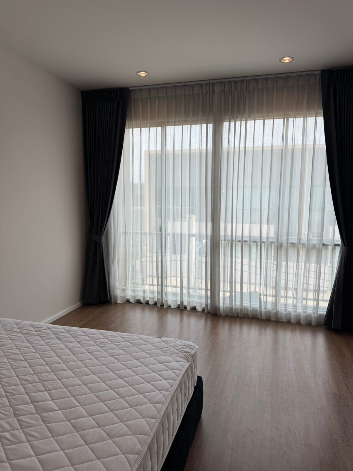 ให้เช่าทาวน์โฮมบางนา แบริ่ง ลาซาล : 🏠 ให้เช่าทาวน์โฮม 3 ชั้น โครงการบ้านกลางเมือง (บางนา-วงแหวน) เดือนละ 23000 บาท 🎉 ใกล้เมกา บางนา กิ่งแก้ว นิคมเจโม บ้านสวย เฟอร์นิเจอร์และเครื่องใช้ไฟฟ้าครบ พร้อมเข้าอยู่ ✅✅