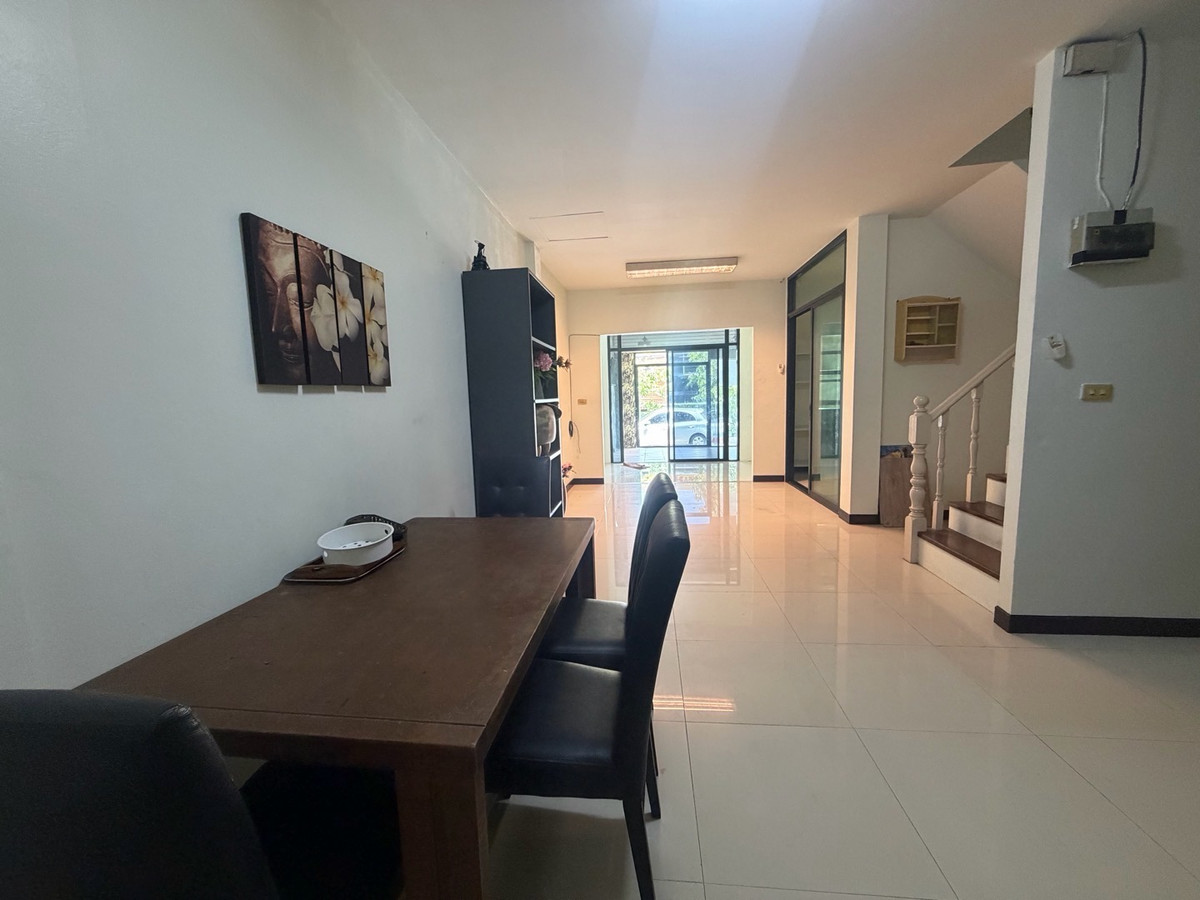 For RentTownhomePattanakan, Srinakarin : For rent, 3-story townhome, Suan Racha Village, Townhome, Krungthep Kreetha Soi 7.