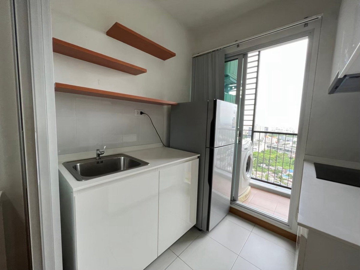 For RentCondoThaphra, Talat Phlu, Wutthakat : Urgently available for rent: The President Sathorn - Ratchaphruek 3 (The President Sathorn - Ratchaphruek 3). If interested in negotiating the price, add Line @condo168 (with @ in front)