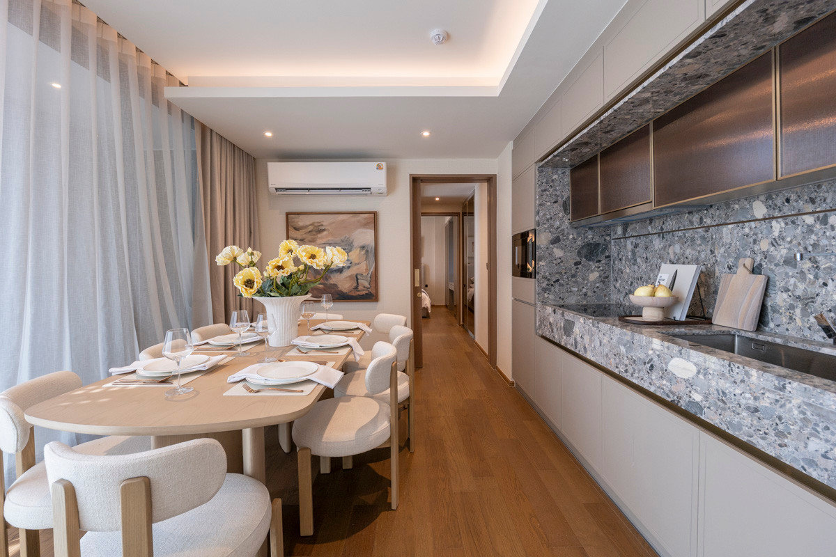 For RentCondoSukhumvit, Asoke, Thonglor : 🔥𝘽𝙚 𝙩𝙝𝙚 𝙛𝙞𝙧𝙨𝙩 𝙩𝙤 𝙧𝙚𝙣𝙩🔥 𝗩𝗜𝗔 𝟯𝟰 Condo, large room Pets allowed🐾 Newest, near BTS Thonglor.