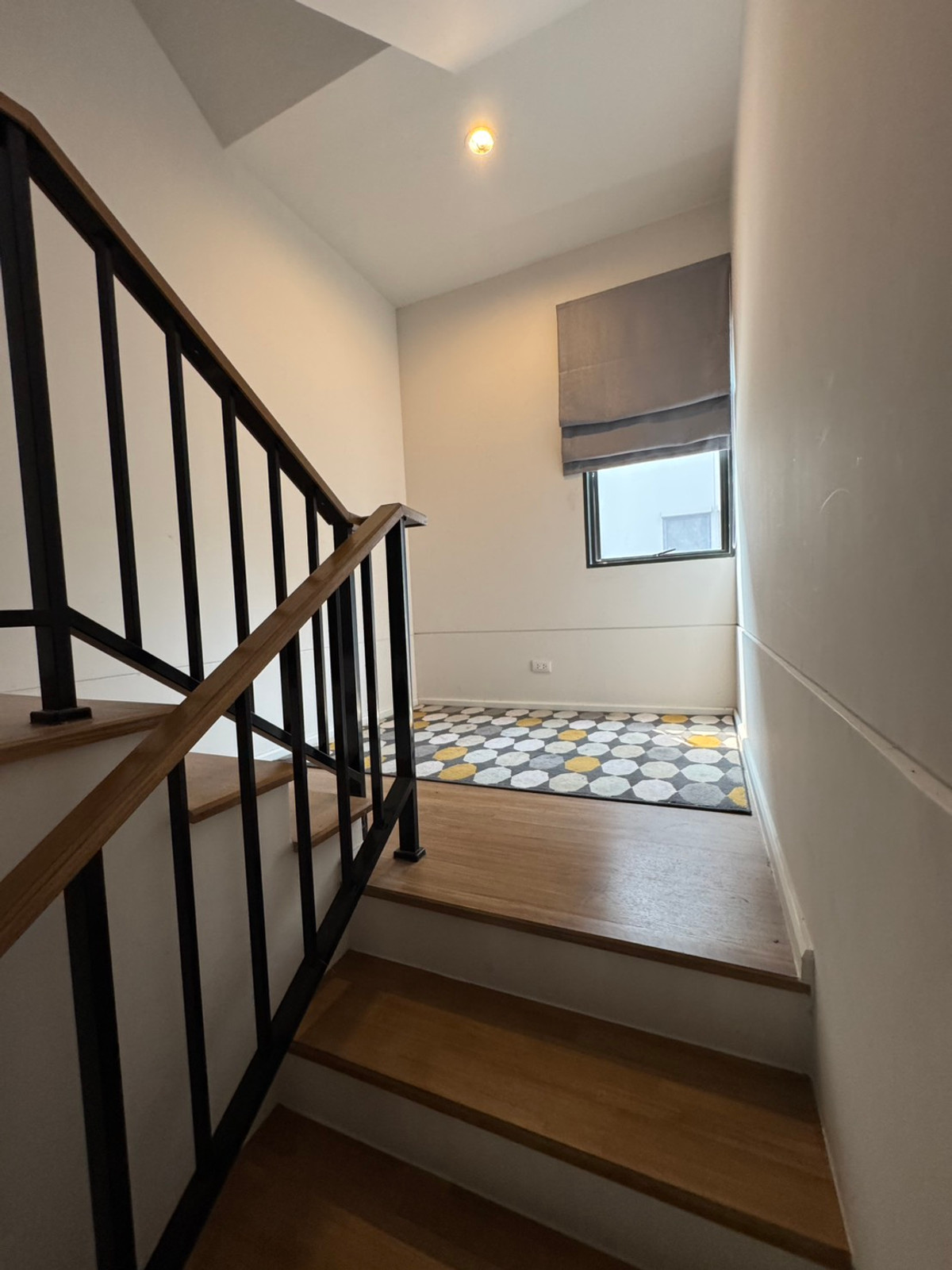 ให้เช่าทาวน์โฮมบางนา แบริ่ง ลาซาล : 🏠 ให้เช่าทาวน์โฮม 3 ชั้น โครงการบ้านกลางเมือง (บางนา-วงแหวน) เดือนละ 23000 บาท 🎉 ใกล้เมกา บางนา กิ่งแก้ว นิคมเจโม บ้านสวย เฟอร์นิเจอร์และเครื่องใช้ไฟฟ้าครบ พร้อมเข้าอยู่ ✅✅