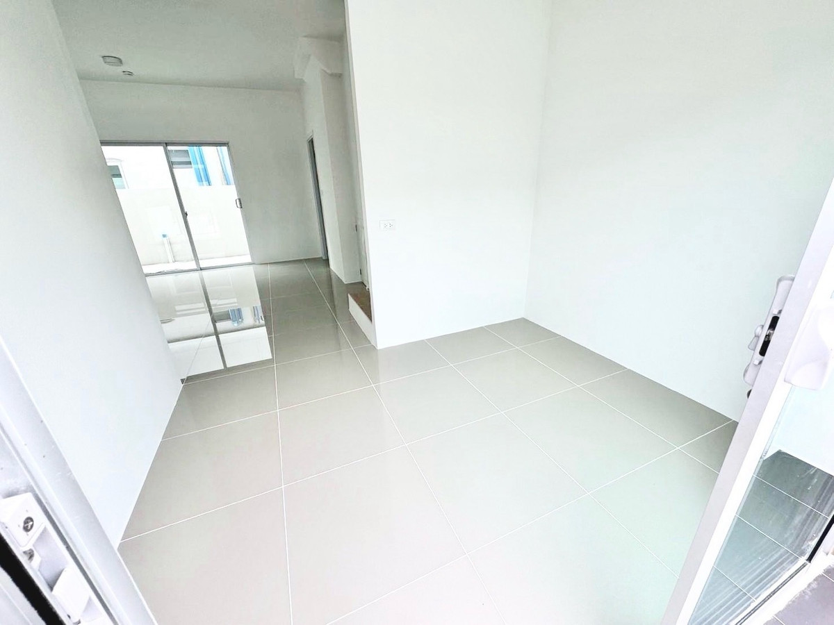 ให้เช่าทาวน์โฮมปทุมธานี รังสิต ธรรมศาสตร์ : ให้เช่าพฤกษาติวานนท์-รังสิต 2 วางประกันเพียง 1 เดือน 