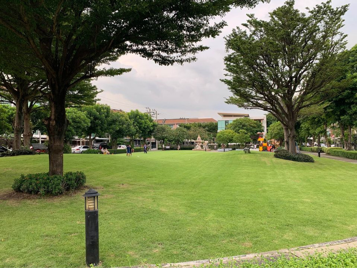 ให้เช่าทาวน์โฮมเกษตร นวมินทร์ ลาดปลาเค้า : หมู่บ้าน town plus เกษตร-นวมินทร์ 