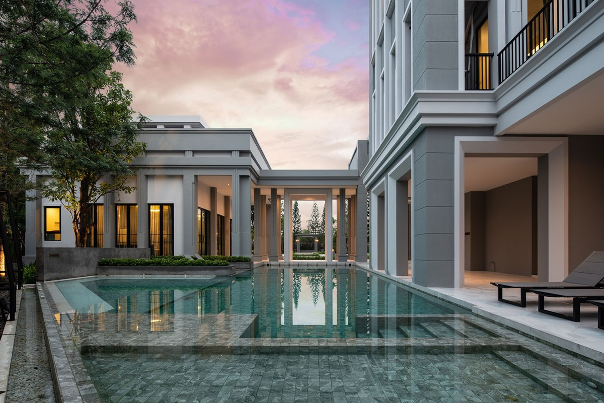 HousePattanakan, Srinakarin : Palazzo Srinakarin for rent or sale