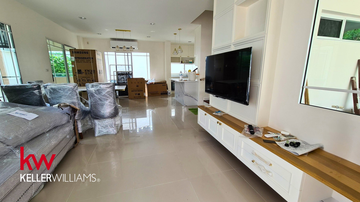 For SaleHousePhutthamonthon, Salaya : [RARE FIND] Luxury Detached House @ Nanthawan Uthayan-Aksa | Peaceful Living Near Mahidol Salaya