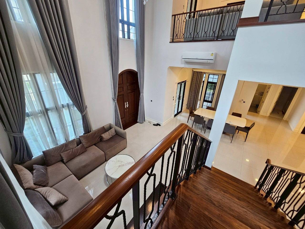 HousePattanakan, Srinakarin : Palazzo Srinakarin for rent or sale