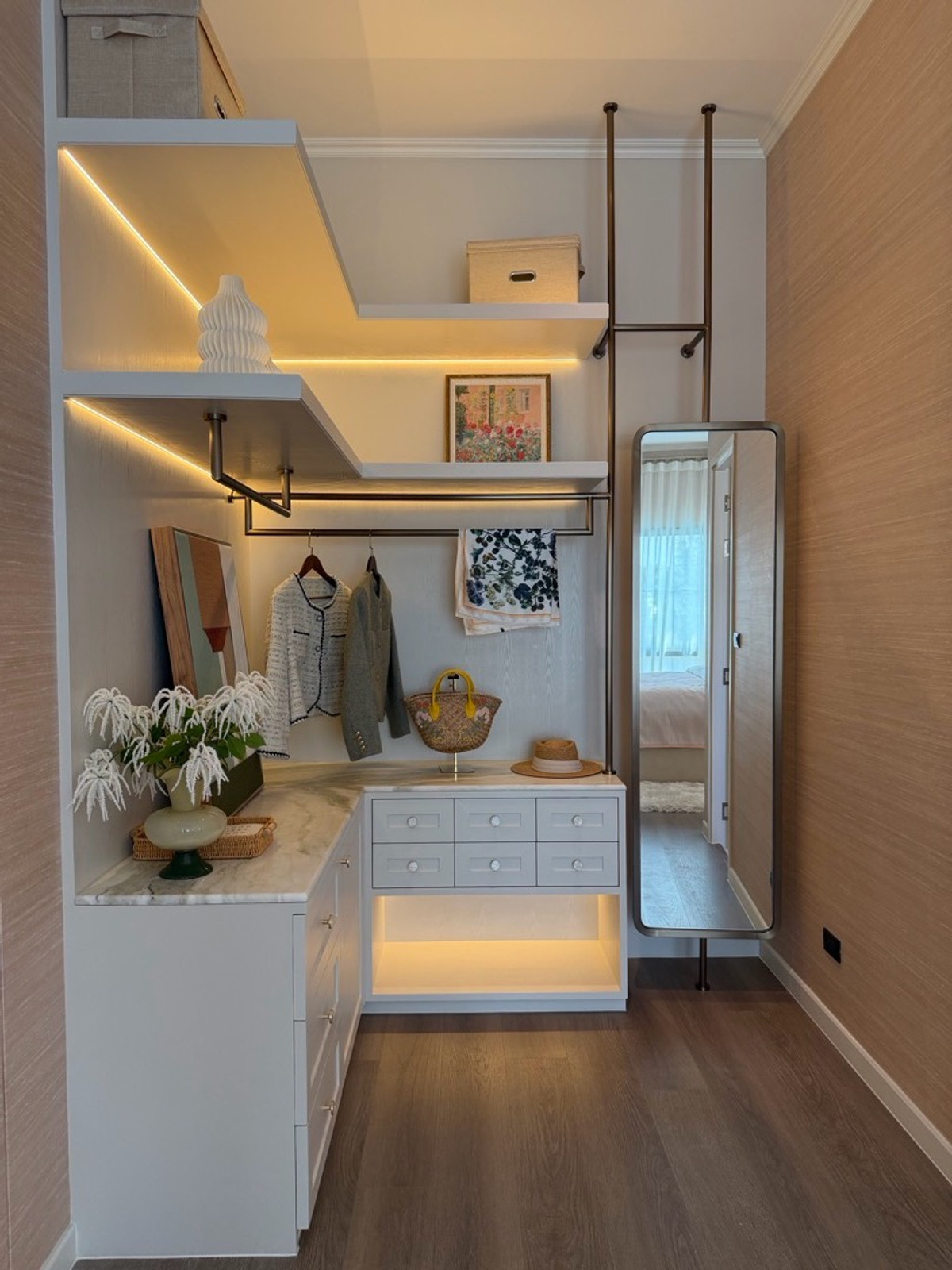 ให้เช่าบ้านบางนา แบริ่ง ลาซาล : ให้เช่าบ้านเดี่ยวหรู เศรษฐสิริ บางนา กม.10 บ้านเดี่ยวดีไซน์โมเดิร์น เรียบหรู ฟังก์ชันลงตัว เหมาะสำหรับครอบครัวที่ต้องการความเป็นส่วนตัวในโครงการระดับพรีเมียม