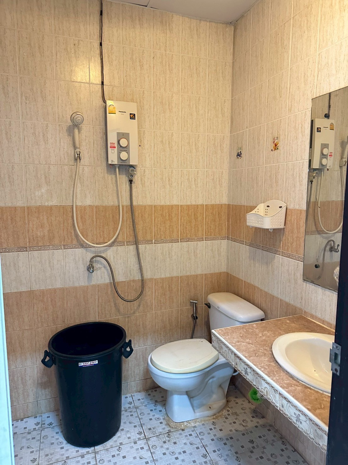 For RentTownhomePattanakan, Srinakarin : For rent, 3-story townhome, Suan Racha Village, Townhome, Krungthep Kreetha Soi 7.