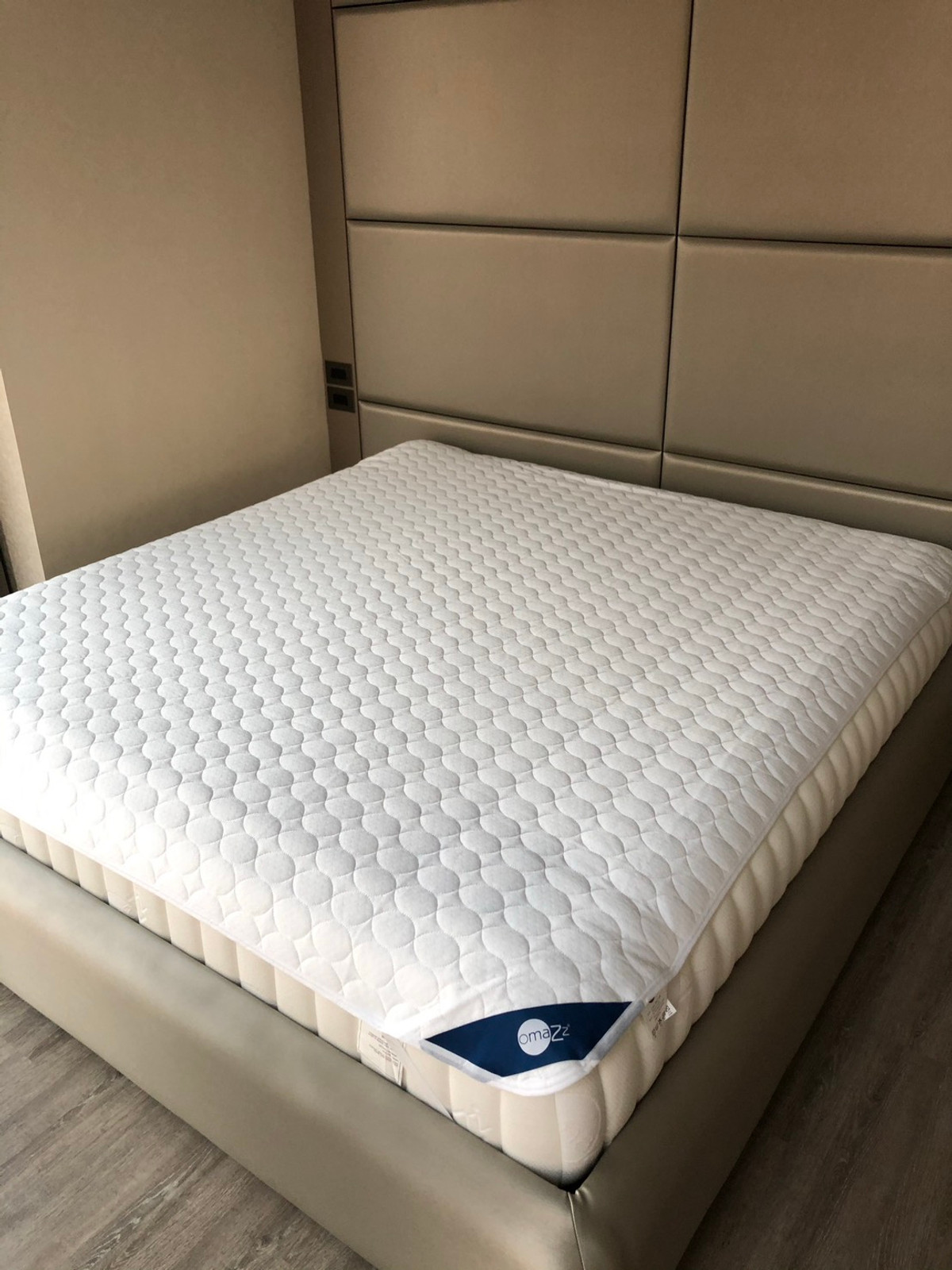 CondoSukhumvit, Asoke, Thonglor : Rhythm Ekkamai Condo, convenient travel, close to BTS, has a shuttle, fully furnished. Ready for sale and rent!!