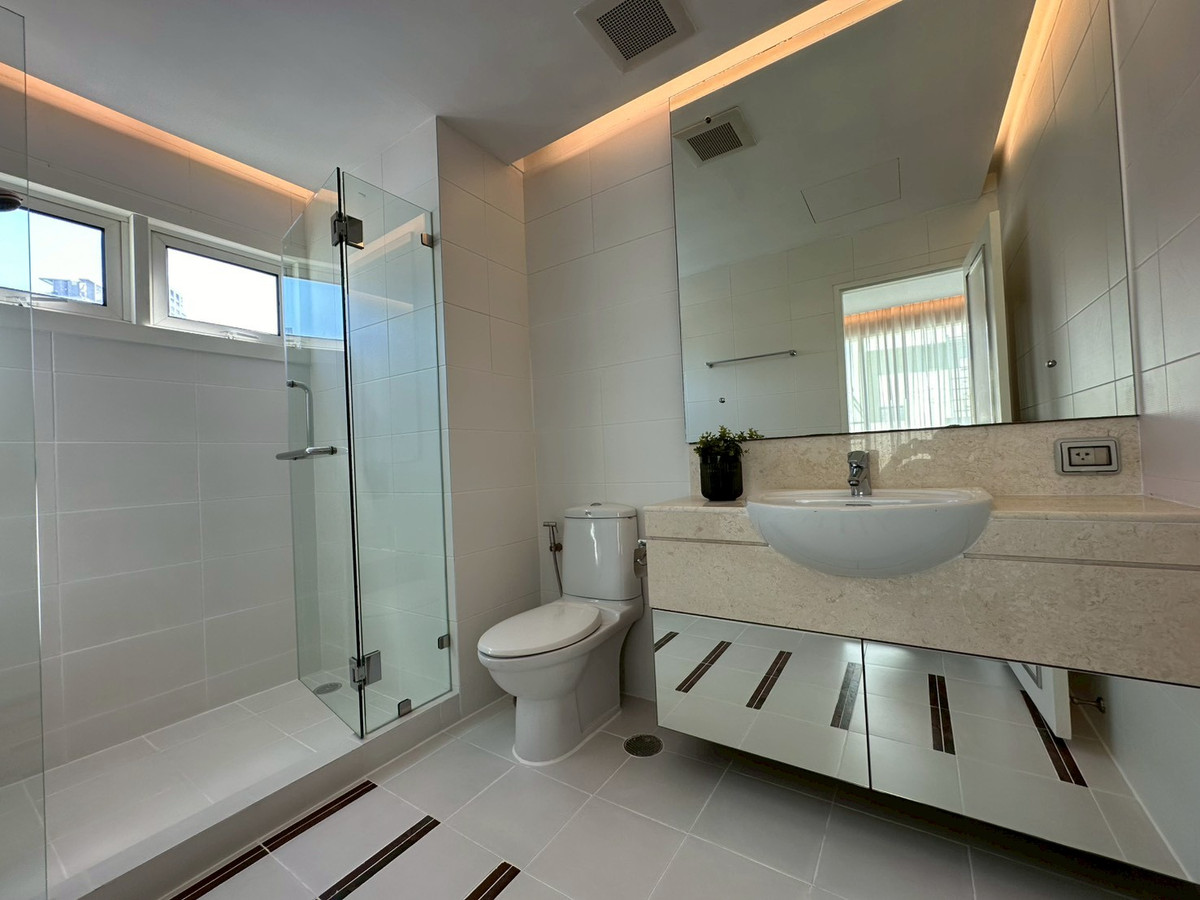 For RentCondoSukhumvit, Asoke, Thonglor : 🎊🌃 3 Bedrooms Wilshire Sukhumvit 22 condo for rent - near BTS Asoke