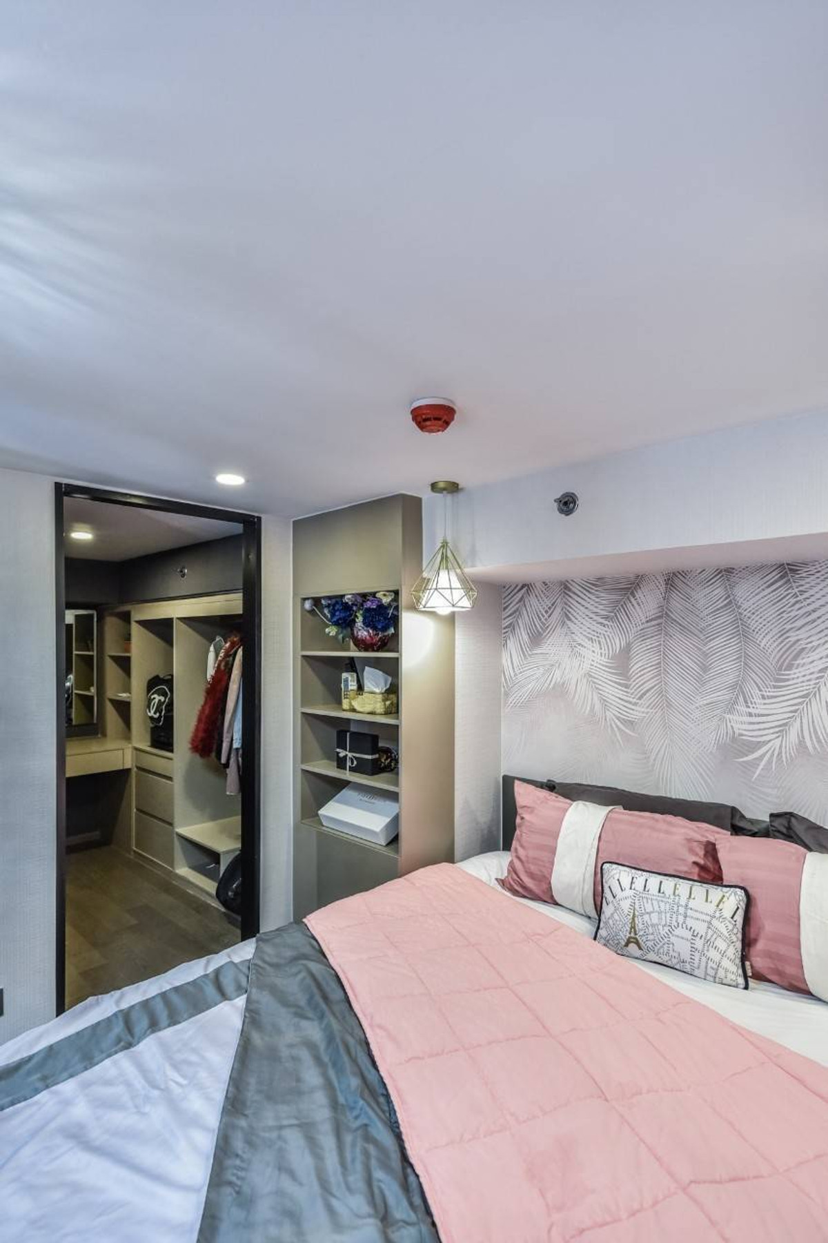 For RentCondoRatchathewi,Phayathai : (Co-Agent Com 80%) Condo for rent Park Origin Ratchathewi Monthly 65,000 thb.