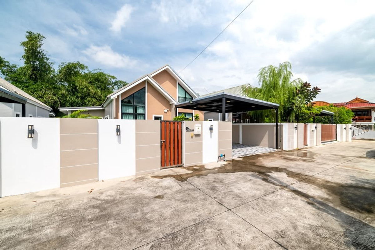 For SaleHousePattaya, Bangsaen, Chonburi : JONA ​​HOUSE NORDIC / 3 Bedrooms (FOR SALE) BEWN120