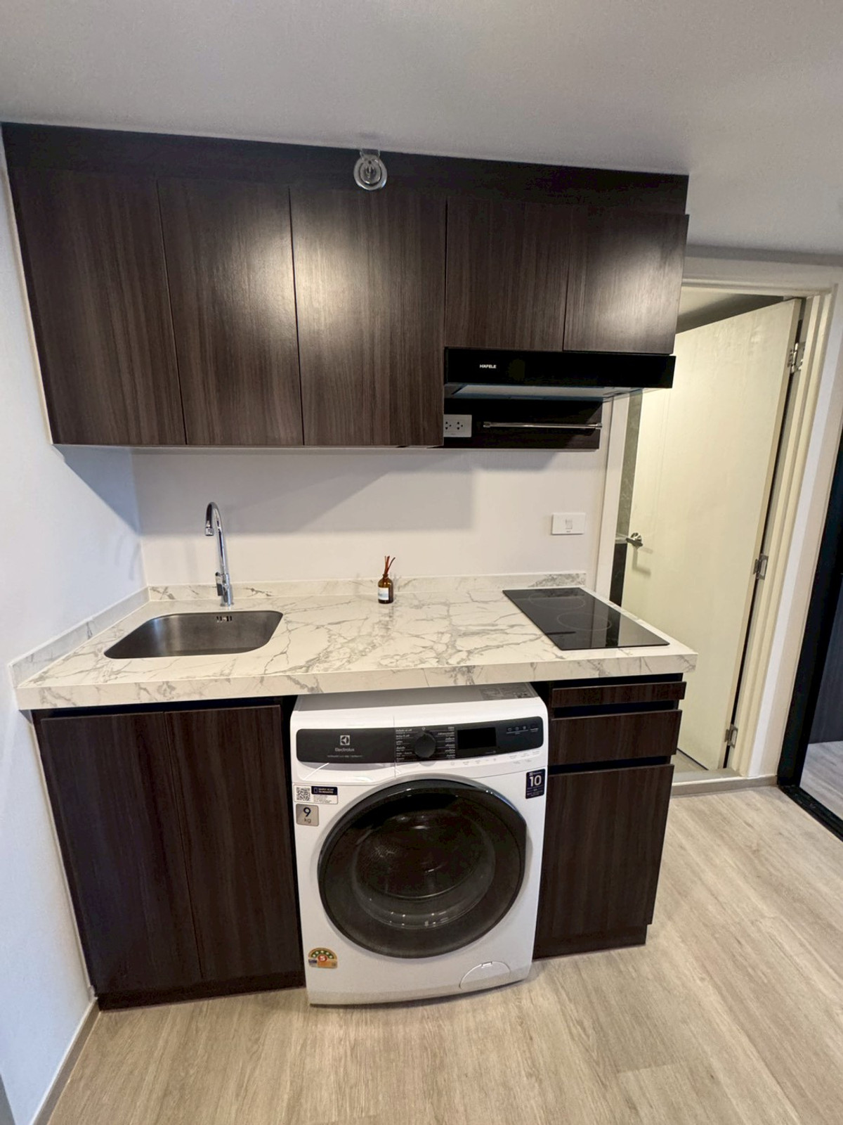 For RentCondoNawamin, Ramindra : 🏡 Condo allows pets! Ready to move in - The Origin Plug & Play Ramintra. Who is looking for a condo in a good location, next to the BTS, and can raise pets? This room meets many needs!