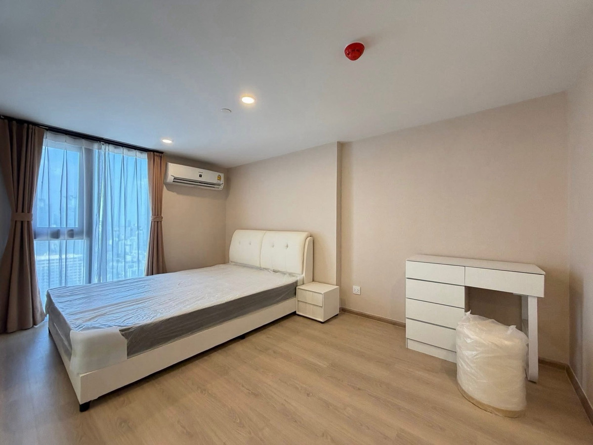 ให้เช่าคอนโดคลองเตย กล้วยน้ำไท : 🌸🌸คอนโดใหม่ ห้องใหม่ LIFE พระรามสี่ อโศก ใกล้Mrt ศูนย์สิริกิตติ์เพียง350 เมตร 2 นอน 1 น้ำ Duplex ห้องสวย วิวดี แต่งครบ พร้อมอยู่ ส่วนกลางดีมาก ทำเลโค้งแม่น้ำ เจ้าพระยา สนใจนัดชมได้เลย ยินดีต้อนรับนะคะ😊 พร้อมนำดูส่วนกลางโครงการทั้งหมดค่ะ 