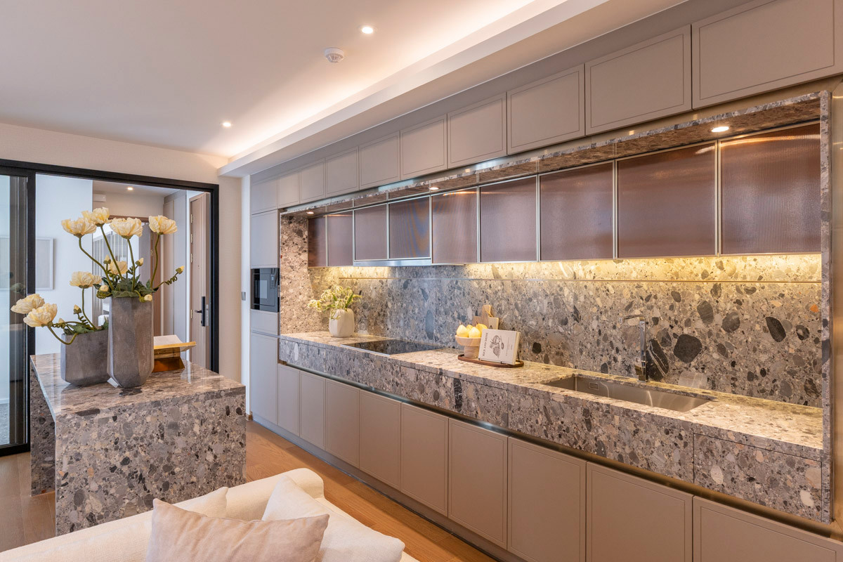 For RentCondoSukhumvit, Asoke, Thonglor : 🔥𝘽𝙚 𝙩𝙝𝙚 𝙛𝙞𝙧𝙨𝙩 𝙩𝙤 𝙧𝙚𝙣𝙩🔥 𝗩𝗜𝗔 𝟯𝟰 Condo, large room Pets allowed🐾 Newest, near BTS Thonglor.