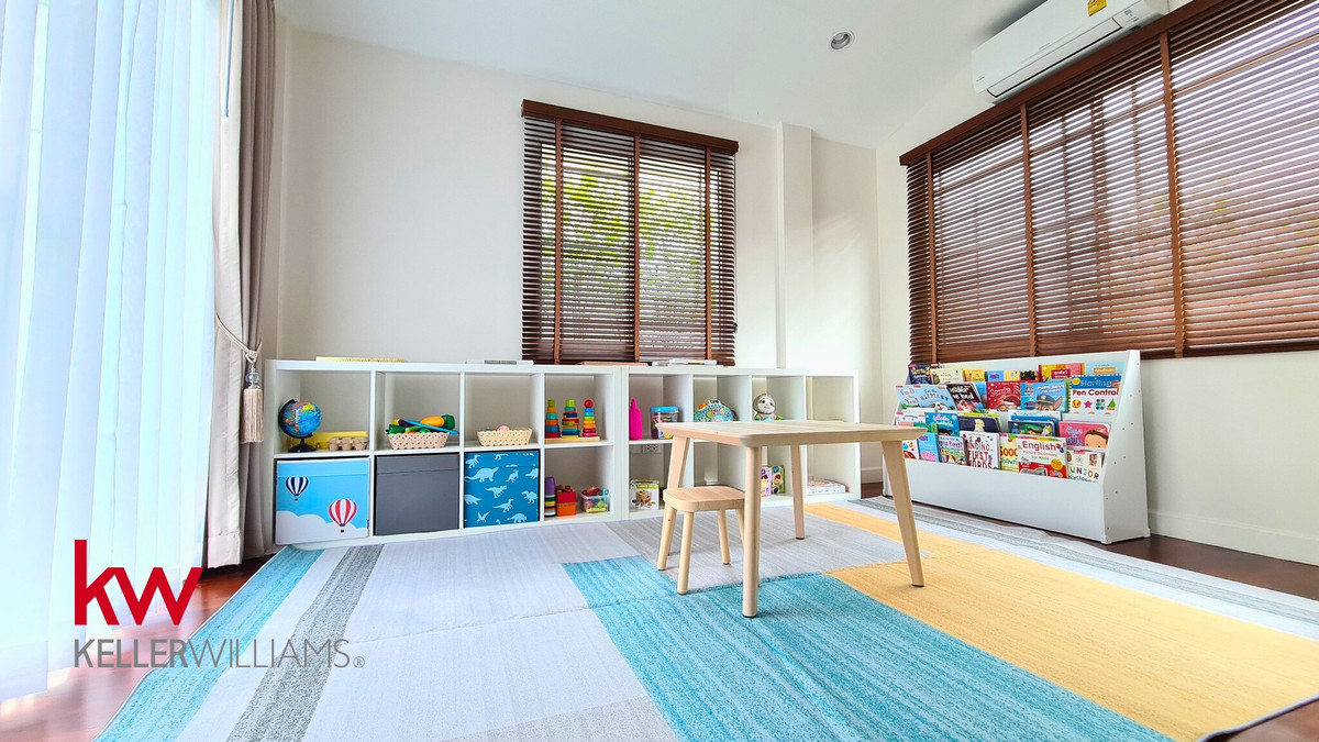 For SaleHousePhutthamonthon, Salaya : [RARE FIND] Luxury Detached House @ Nanthawan Uthayan-Aksa | Peaceful Living Near Mahidol Salaya