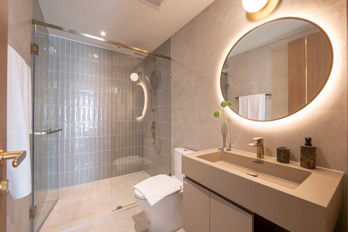 For RentCondoSukhumvit, Asoke, Thonglor : Condo, large room Pets allowed🐾 Newest, near BTS Thonglor.