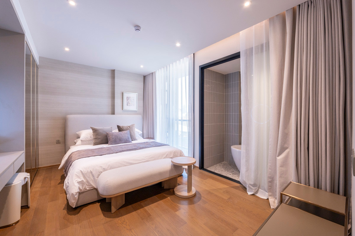 For RentCondoSukhumvit, Asoke, Thonglor : 🔥𝘽𝙚 𝙩𝙝𝙚 𝙛𝙞𝙧𝙨𝙩 𝙩𝙤 𝙧𝙚𝙣𝙩🔥 𝗩𝗜𝗔 𝟯𝟰 Condo, large room Pets allowed🐾 Newest, near BTS Thonglor.