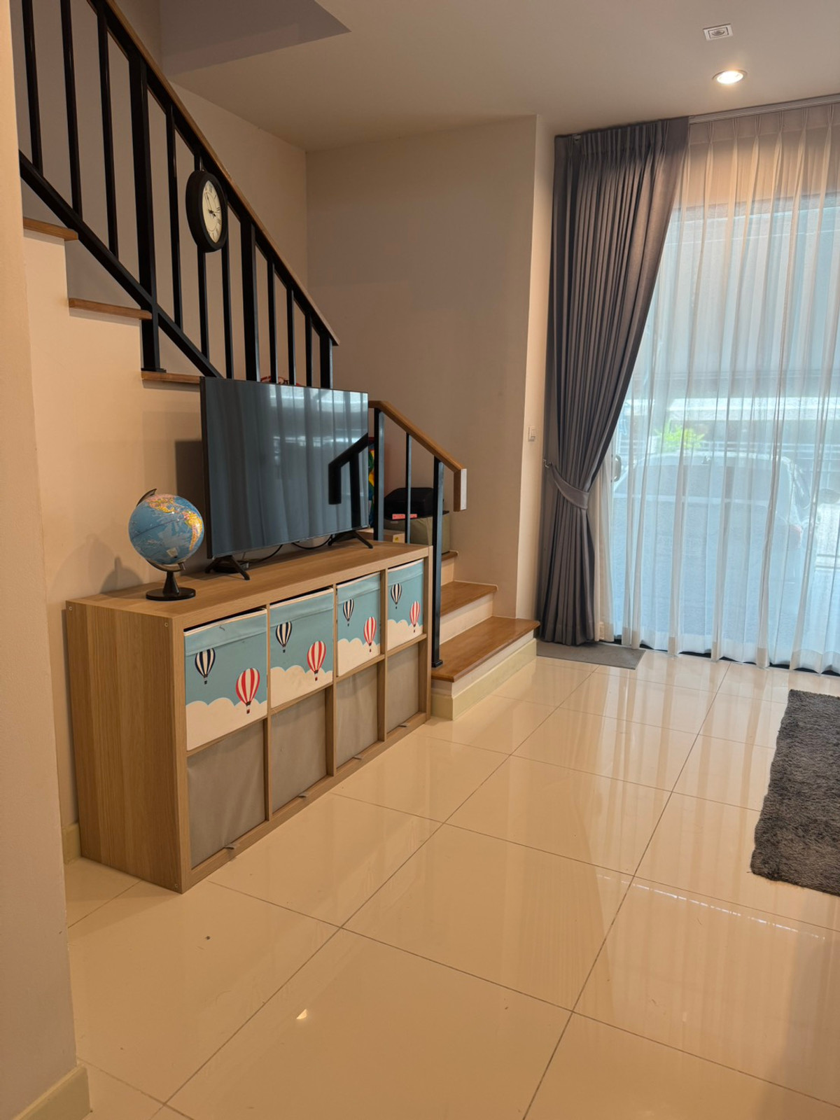 ให้เช่าทาวน์โฮมบางนา แบริ่ง ลาซาล : 🏠 ให้เช่าทาวน์โฮม 3 ชั้น โครงการบ้านกลางเมือง (บางนา-วงแหวน) เดือนละ 23000 บาท 🎉 ใกล้เมกา บางนา กิ่งแก้ว นิคมเจโม บ้านสวย เฟอร์นิเจอร์และเครื่องใช้ไฟฟ้าครบ พร้อมเข้าอยู่ ✅✅