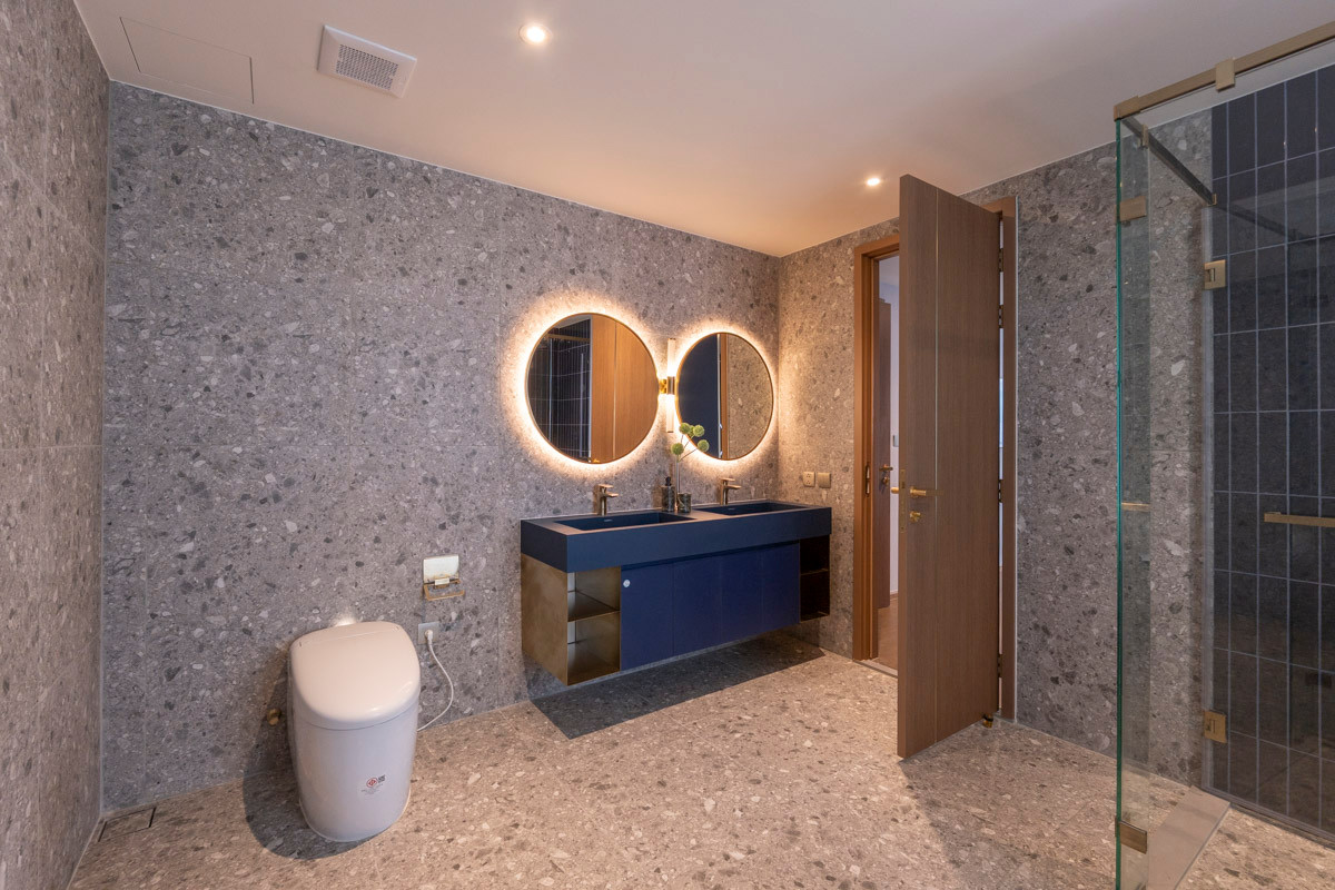 For RentCondoSukhumvit, Asoke, Thonglor : 🔥𝘽𝙚 𝙩𝙝𝙚 𝙛𝙞𝙧𝙨𝙩 𝙩𝙤 𝙧𝙚𝙣𝙩🔥 𝗩𝗜𝗔 𝟯𝟰Condo, large room Pets allowed🐾 Newest, near BTS Thonglor.