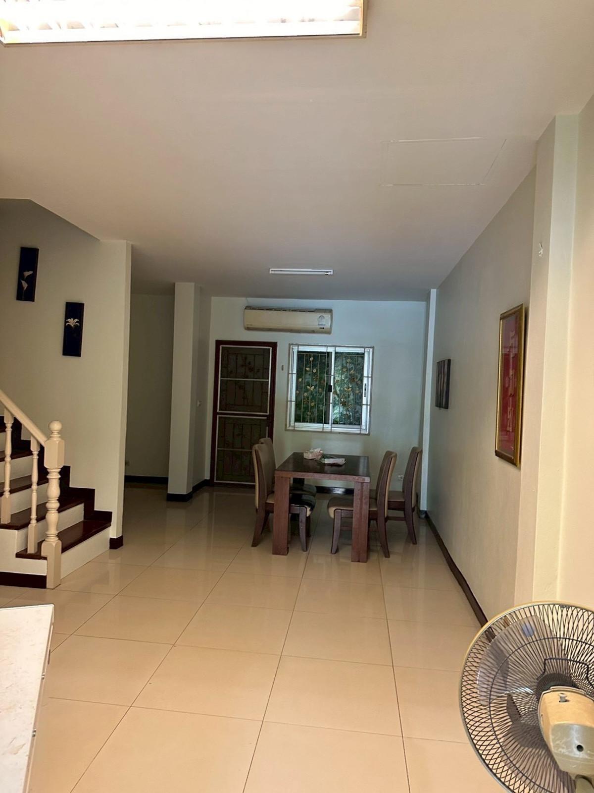 For RentTownhomePattanakan, Srinakarin : For rent, 3-story townhome, Suan Racha Village, Townhome, Krungthep Kreetha Soi 7.