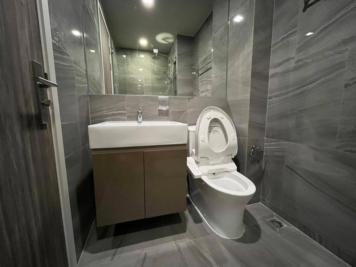 ให้เช่าคอนโดสุขุมวิท อโศก ทองหล่อ : ให้เช่าคอนโด Ideo Q Sukhumvit 36 (29 ตร.ม.) 1 นอน 1 น้ำ พร้อมอยู่