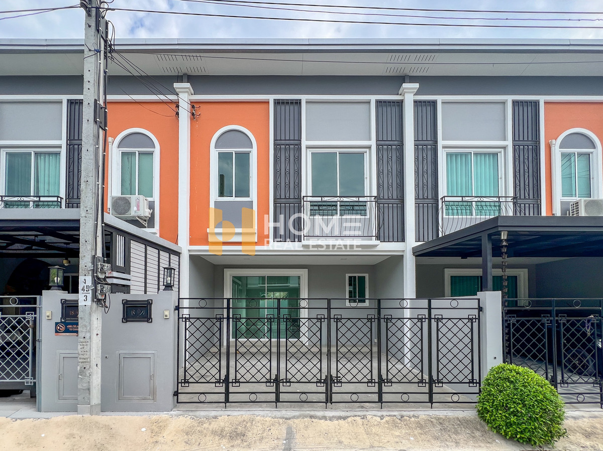 For SaleTownhomeLadkrabang, Suwannaphum Airport : The Verona Village Rama 9 - Krungthepkrita / 3 Bedrooms (FOR SALE) BZD167