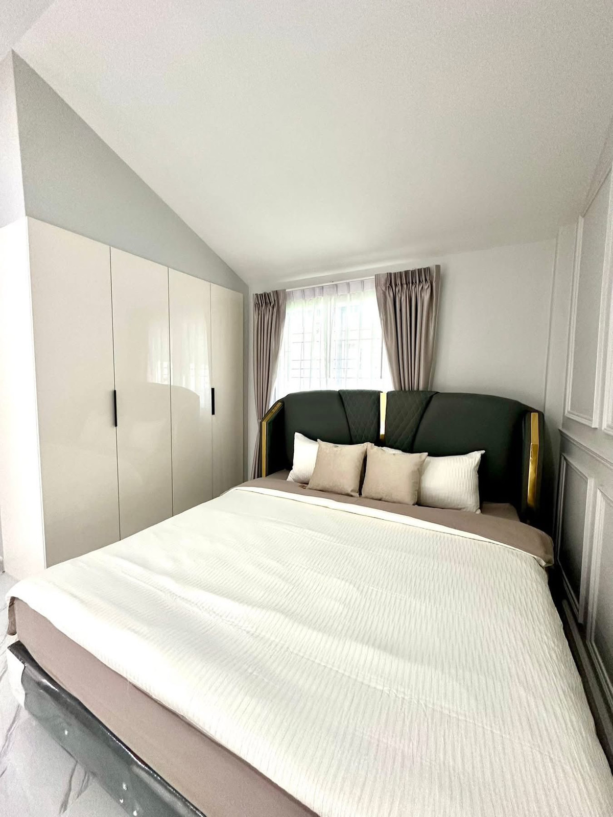 For SaleHousePattaya, Bangsaen, Chonburi : Paradise Hill 2 / 2 Bedrooms (For Sale), Paradise Hill 2 / 2 Bedrooms (FOR SALE) BEWN134