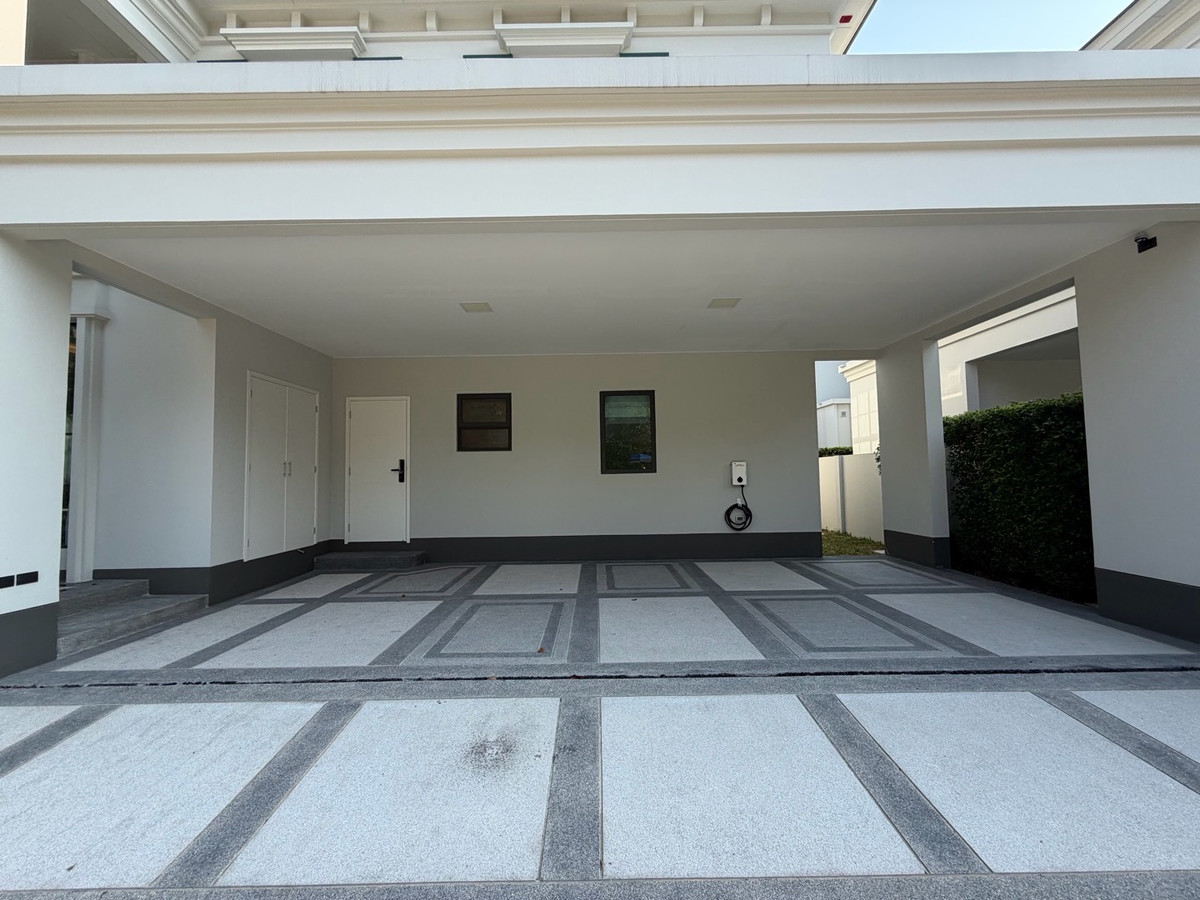 ให้เช่าบ้านบางนา แบริ่ง ลาซาล : ให้เช่าบ้านเดี่ยวหรู เศรษฐสิริ บางนา กม.10 บ้านเดี่ยวดีไซน์โมเดิร์น เรียบหรู ฟังก์ชันลงตัว เหมาะสำหรับครอบครัวที่ต้องการความเป็นส่วนตัวในโครงการระดับพรีเมียม