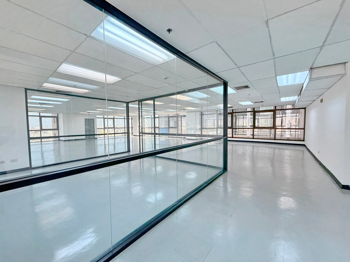 ให้เช่าสำนักงานรัชดา ห้วยขวาง : OF004♛เช่า พื้นที่สำนักงาน♙รัชดา-ห้วยขวาง♜MRT สุทธิสาร∞099-5919653,065-9423251🜲Line@sureresidence