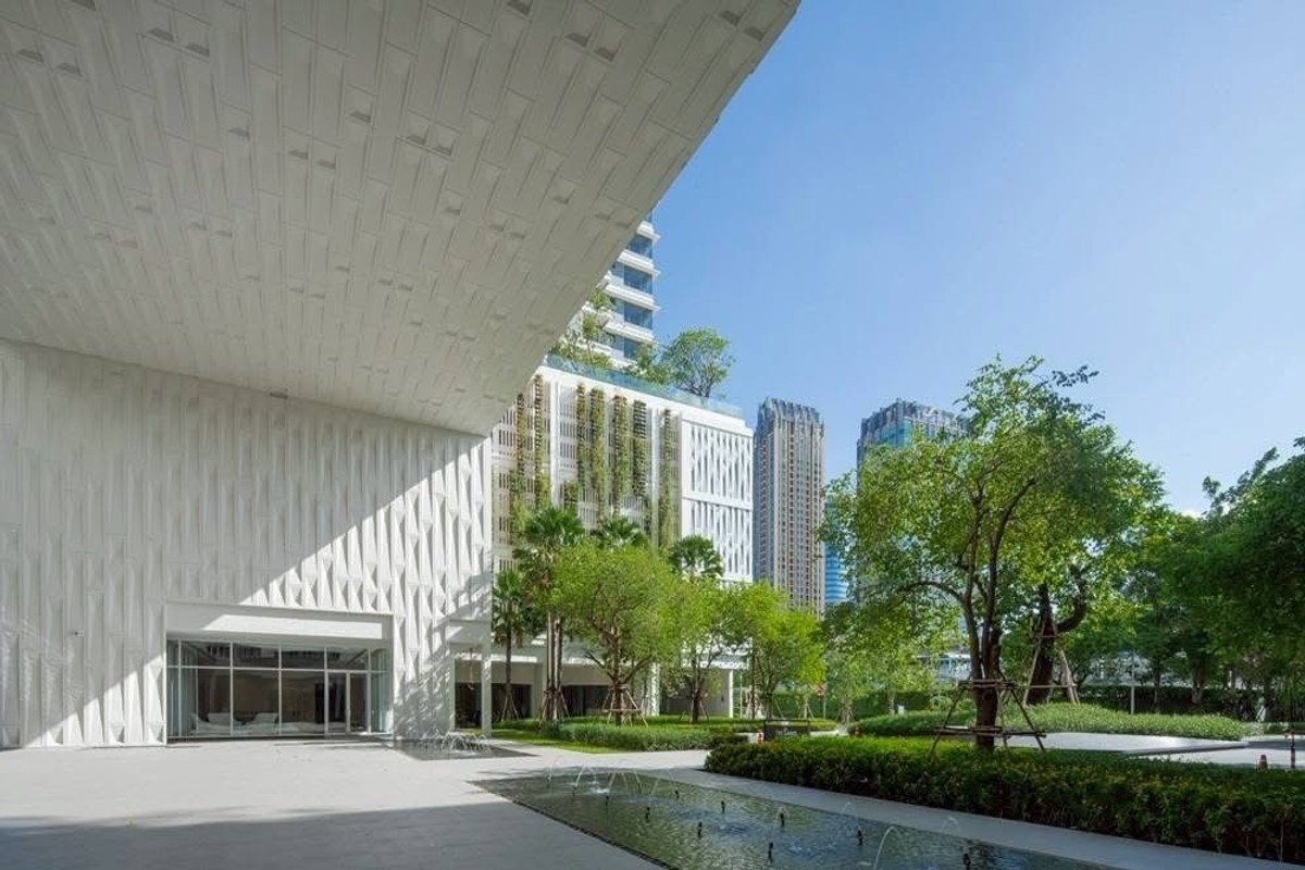 ให้เช่าคอนโดลาดพร้าว เซ็นทรัลลาดพร้าว : The Saint Residences ห้องมุมวิวเปิด ชั้น 38 คอนโดพรีเมียม ใจกลางลาดพร้าว เพียง 32,000 บาท/เดือน