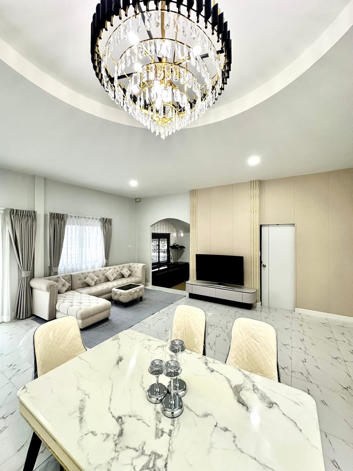 For SaleHousePattaya, Bangsaen, Chonburi : Paradise Hill 2 / 2 Bedrooms (For Sale), Paradise Hill 2 / 2 Bedrooms (FOR SALE) BEWN134