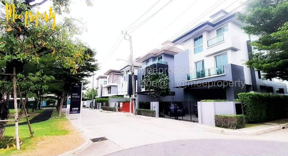 For RentHousePattanakan, Srinakarin : For rent, 3-story detached house, AQ ARBOR Suan Luang Rama 9, fully furnished. 🔥🔥In front of the garden, the best location in the project.   Single house project Three floors of luxury Premium level, modern style ME-046