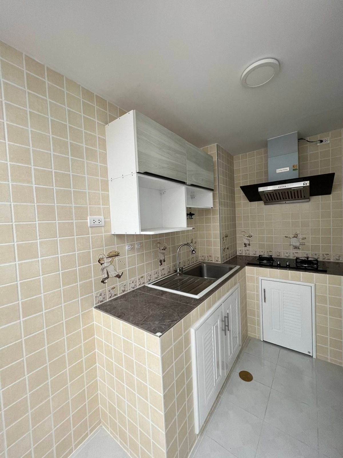 For RentTownhomeThaphra, Talat Phlu, Wutthakat : Golden Town Sathorn - Kanlapaphruek / 3 Bedrooms (FOR RENT) BALL292