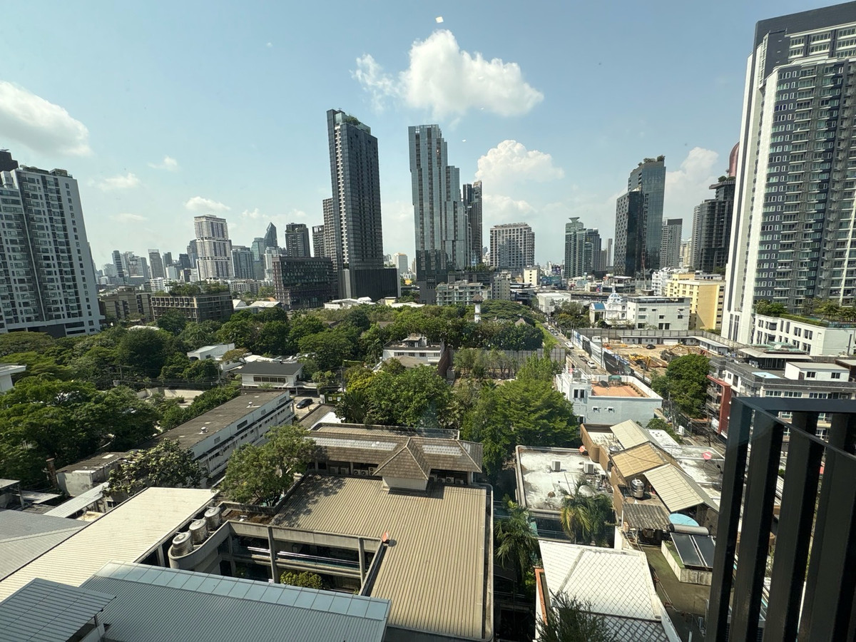 ให้เช่าคอนโดสุขุมวิท อโศก ทองหล่อ : 🐶Dog Friendly🐶Duplex 1BR🔥40sqm🔥Nice View🔥37,000/month🔥