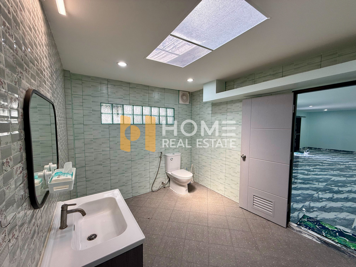 ให้เช่าบ้านอ่อนนุช อุดมสุข : บ้านเดี่ยว 72 ตร.ว. ซอยสุขุมวิท 101/1 / 6 ห้องนอน (เช่า), Detached house 72 sq.w. Sukhumvit Soi 101/1 / 6 Bedrooms (FOR RENT) GNG015 