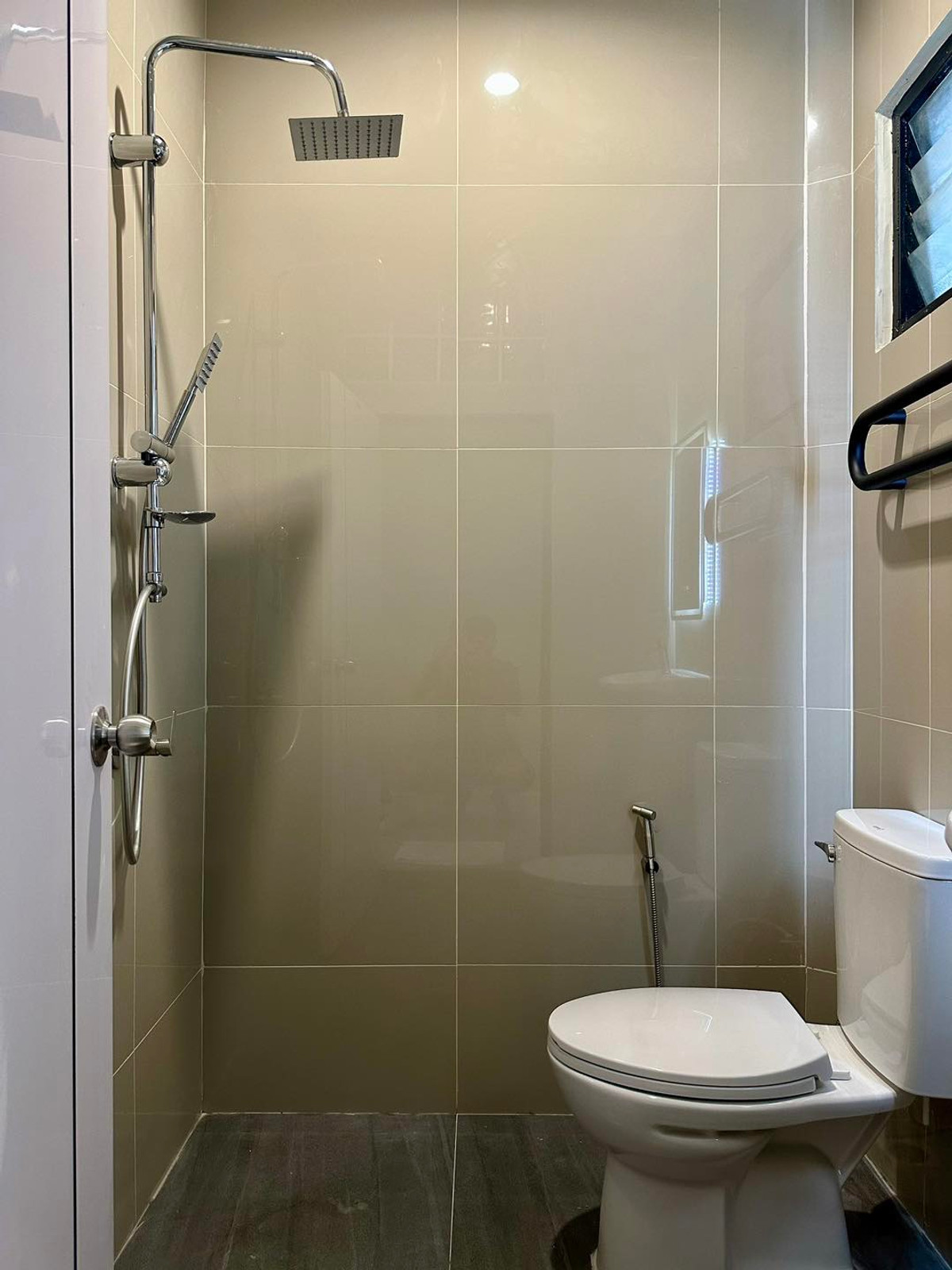 For SaleHousePattaya, Bangsaen, Chonburi : Pattaya Rungrueng / 3 Bedrooms (FOR SALE) BEWN135